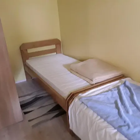 Grbavica Stan Sa Parkingom